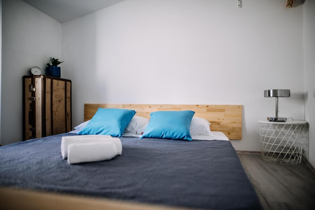 Small House Old Town By Duhomes *